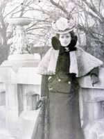Alice Lupton Thomas--Chicago, c 1900.png