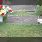 Linwood E Gray Jr Cemetery Headstone