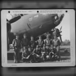 Lt. R.E. Wine And Crew Of The 322Nd Bomb Sq., 91St Bomb Group, 8Th Air Force, Pose Beside A Boeing B-17 Flying Fortress.  22 August 1943, England. - Page 1